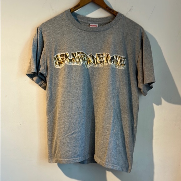 Supreme Heather Gray Tee with Graphic - Picture 1 of 4